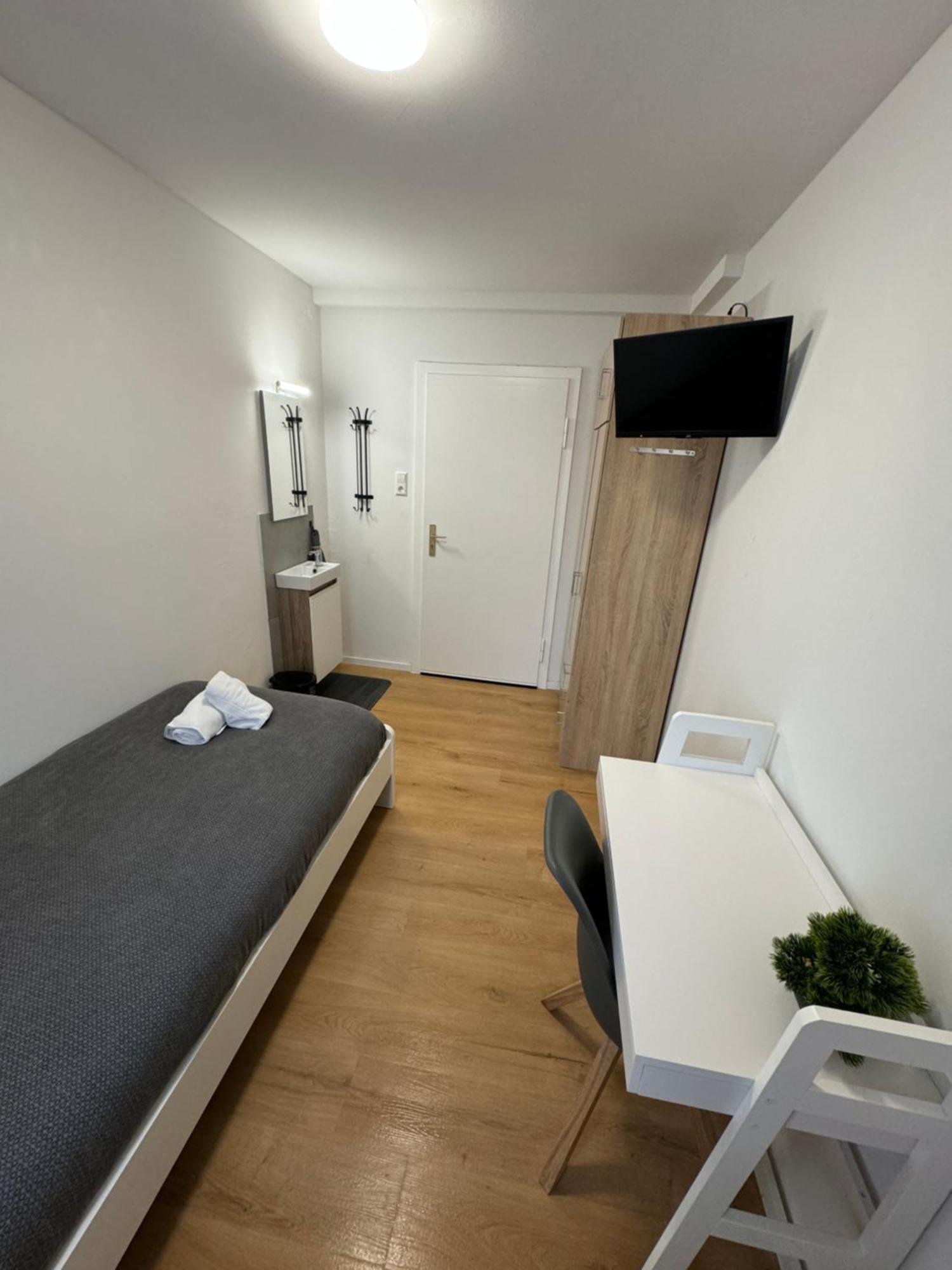 Pension Baeren Engstingen Экстерьер фото