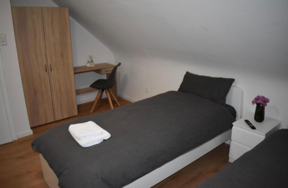Pension Baeren Engstingen Экстерьер фото