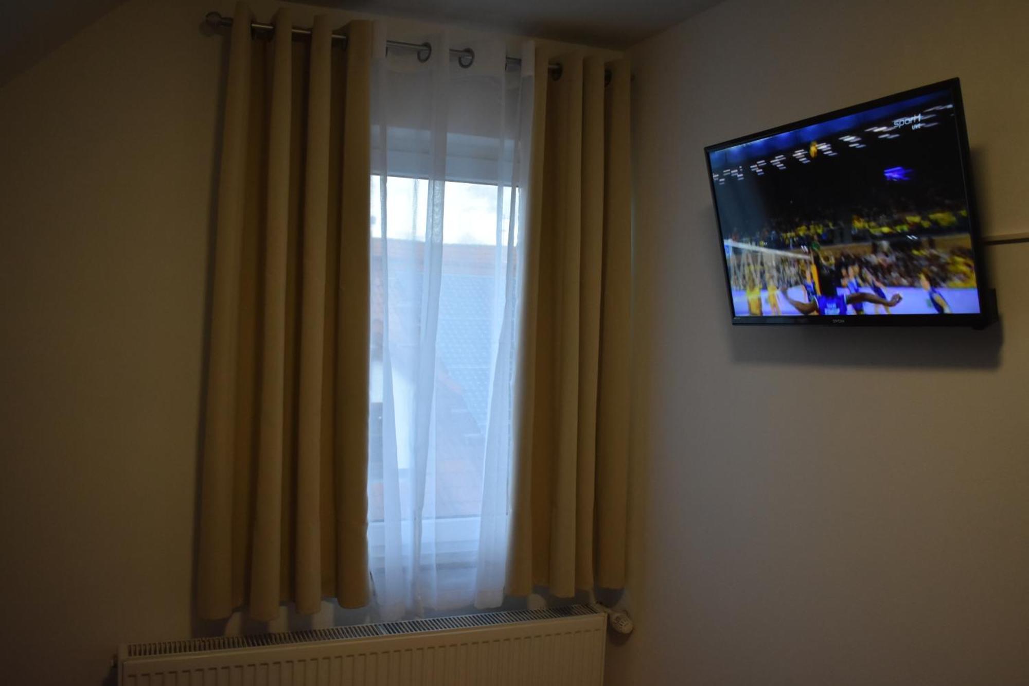 Pension Baeren Engstingen Экстерьер фото